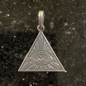 925 Sterling Silver pendant.